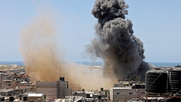 إتصالات إقليمية ودولية لتثبيت وقف إطلاق النار في غزة